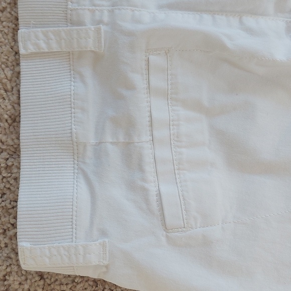 LEE relaxed fit mid rise capri pants NWOT - Picture 8 of 9